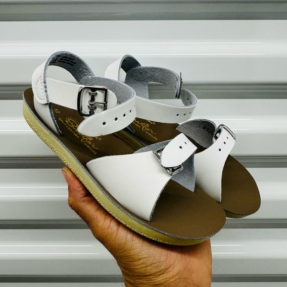 Sun San Other - Kids White Leather Buckle Sandals with Adjustable Straps